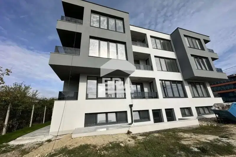 Office in Varna, Pchelina