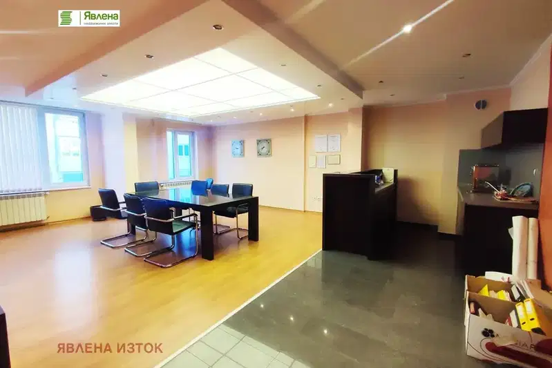 Office in Sofiya, Medicinska Akademiya