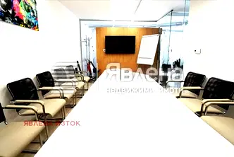 Офис в София, Медицинска академия