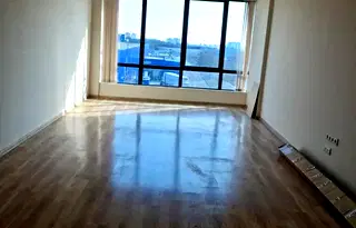 Офис във Варна, Метро