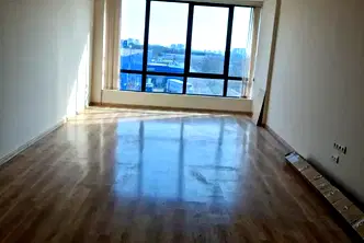 Офис във Варна, Метро