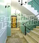 Офис във Варна, Погреби