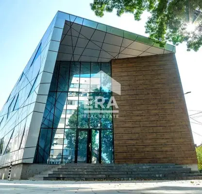 Photo 2 — Office in Ruse, Shirok Centyr