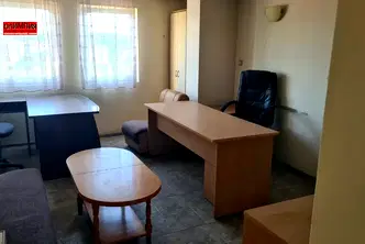 Офис в Плевен, Широк център