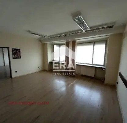 Photo 3 — Office in Pleven, Shirok Centyr