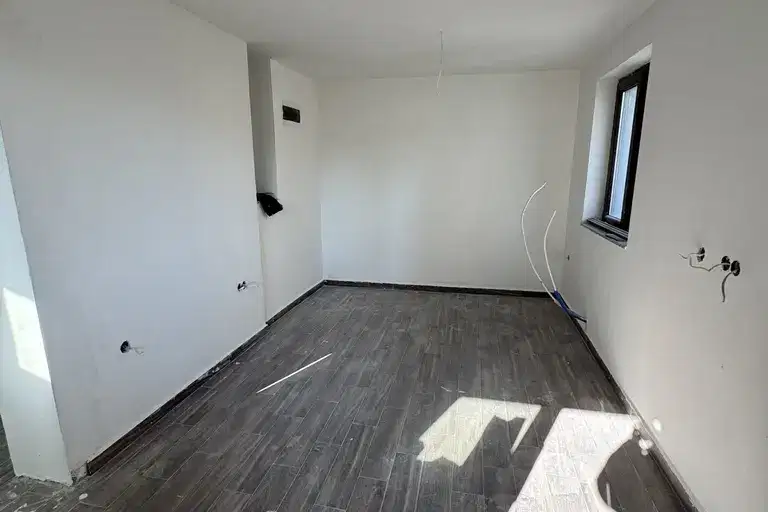 Office in Pleven, Shirok Centyr