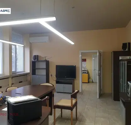 Photo 2 — Office in Ruse, Tyrgoviya Na Edro
