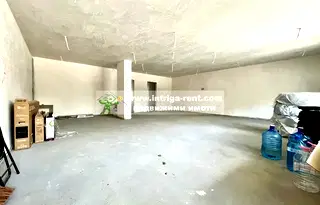 Офис в Хасково, Училищни