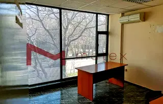 Офис във Варна, ВИНС-Червен площад