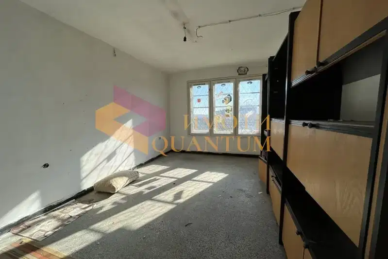 Office in Varna, Vladislav Varnenchik 2