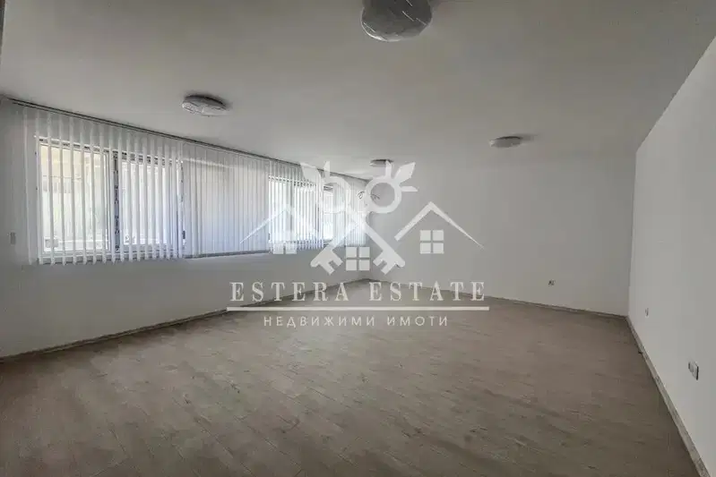 Office in Shumen, Voenno Uchilishte