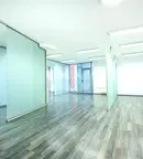 Офис в София, Враждебна