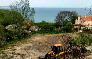 Парцел в к.к. Златни пясъци
