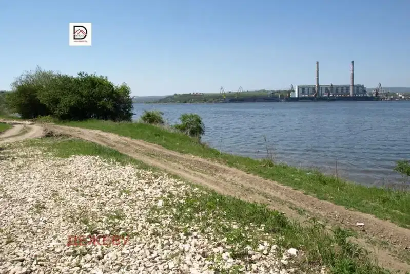 Парцел в с. Константиново