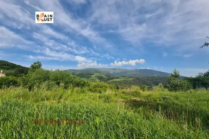 Парцел в с. Железница