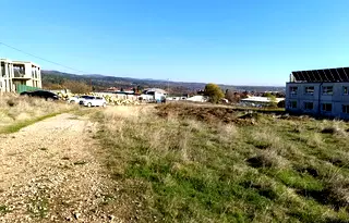 Парцел в Нови Искър