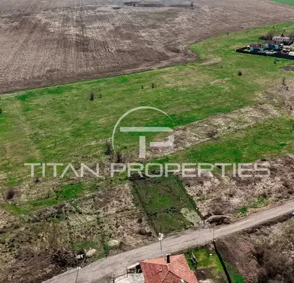 Photo 2 — Plot in Voluyak
