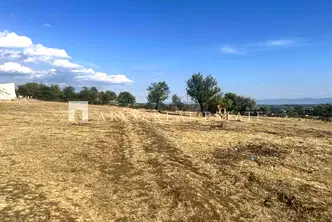 Парцел в Нови Искър