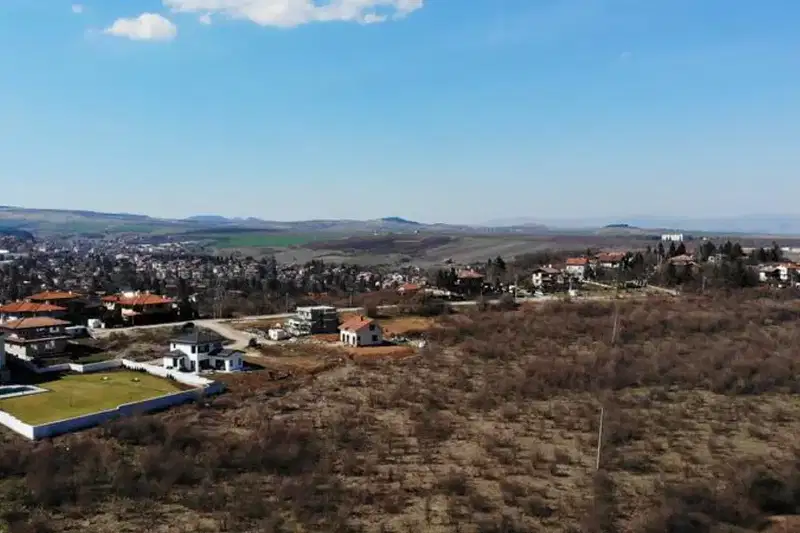 Парцел в Банкя