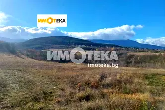 Парцел в с. Бистрица