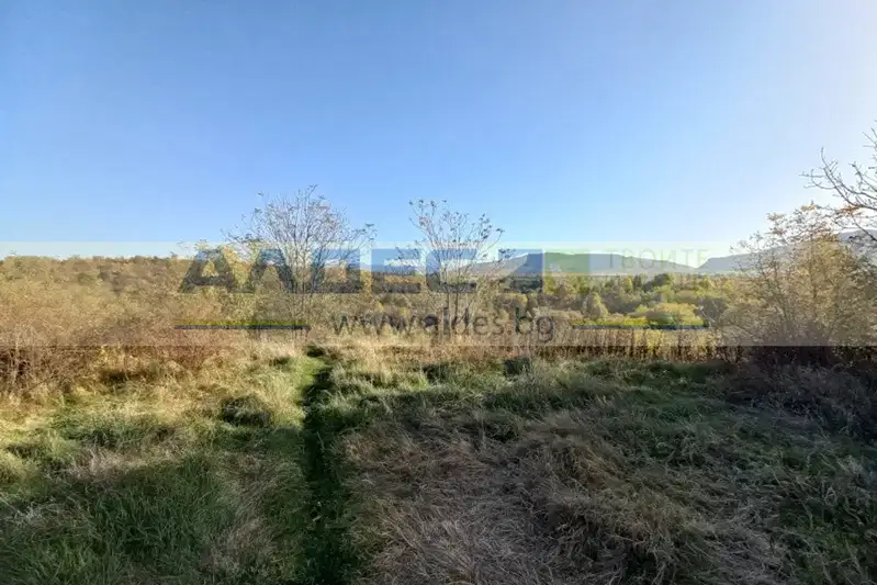 Парцел в Банкя