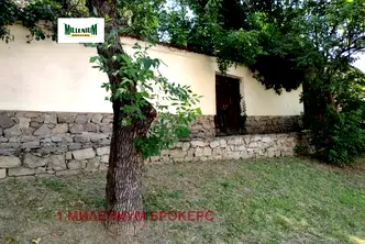 Парцел в Старият