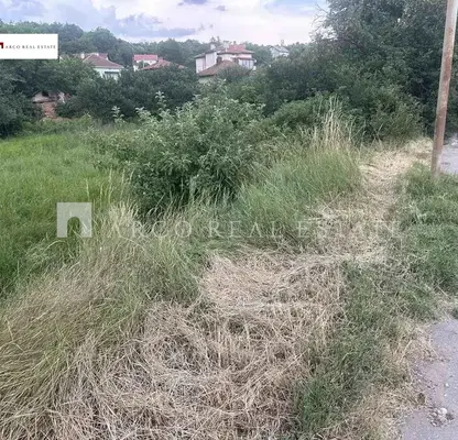 Photo 5 — Plot in Novi Iskyr