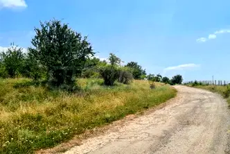 Парцел в с. Войнеговци