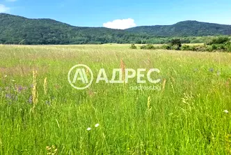 Парцел в Банкя