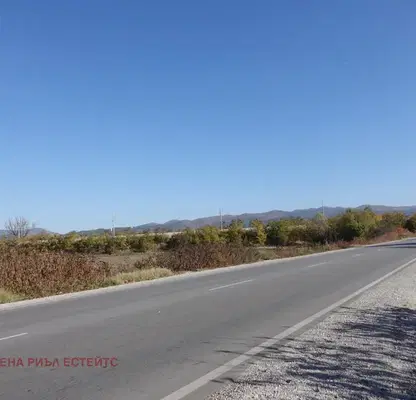 Photo 5 — Plot in Novi Iskyr