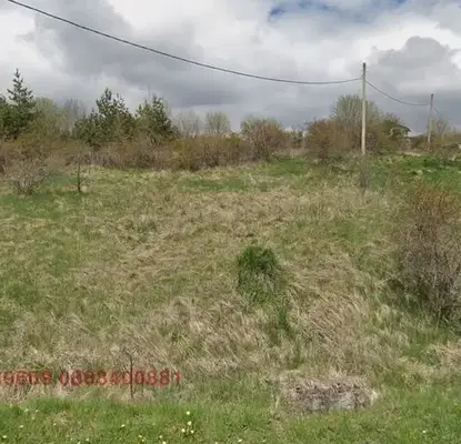 Photo 3 — Plot in Plana