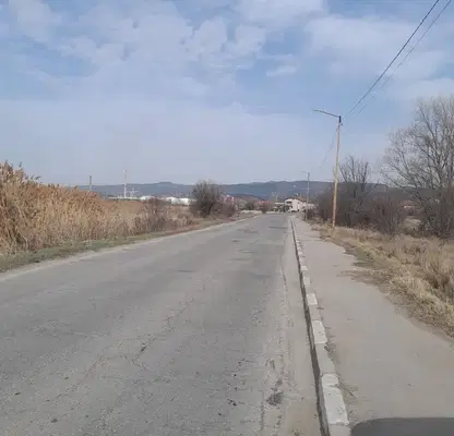 Photo 5 — Plot in Novi Iskyr