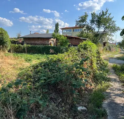 Photo 3 — Plot in Kazichene