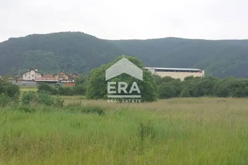 Парцел в с. Лозен