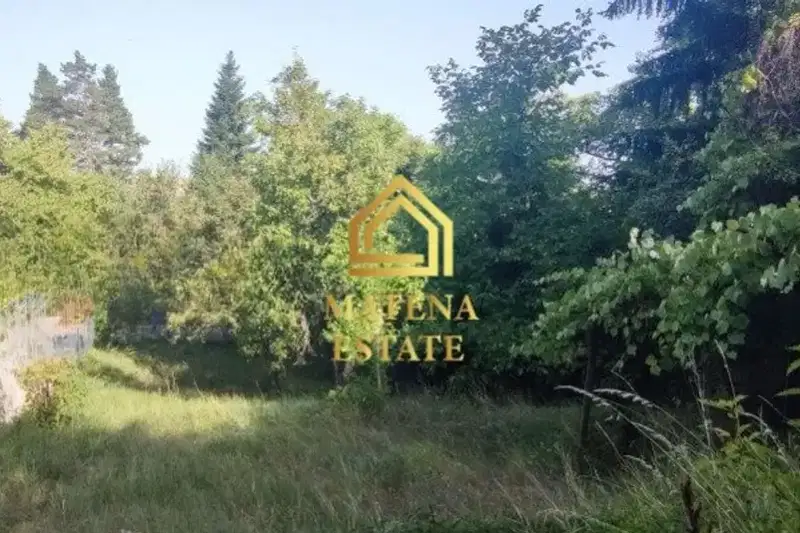 Парцел в Банкя