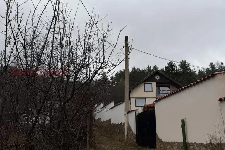 Парцел в с. Войнеговци