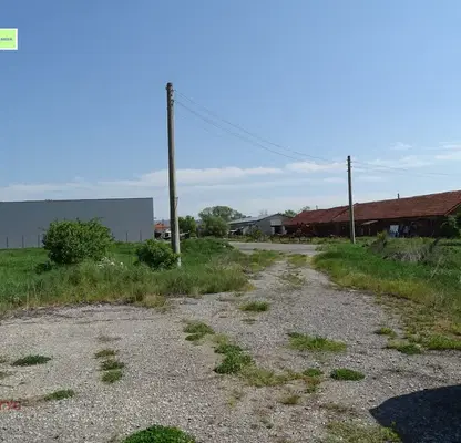 Photo 4 — Plot in Voluyak
