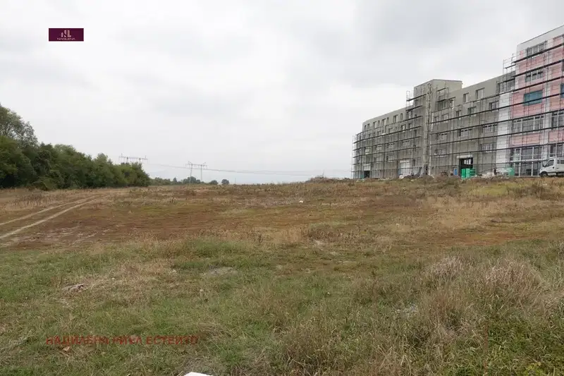 Парцел в с. Лозен