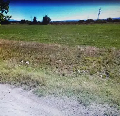 Photo 2 — Plot in Lozen