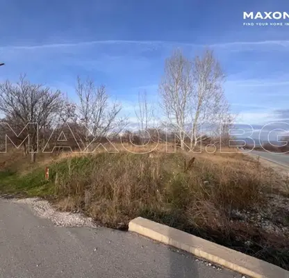 Photo 2 — Plot in Novi Iskyr