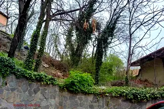 Парцел в Старият