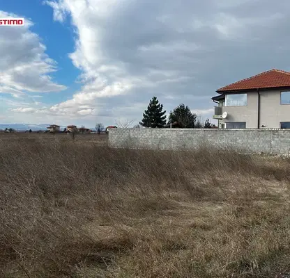 Photo 4 — Plot in Voluyak