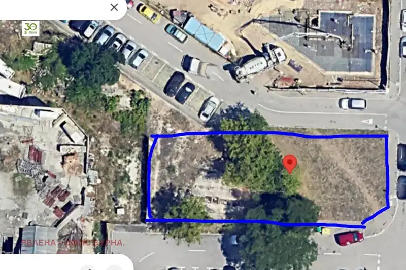 Plot in Кайсиева ина