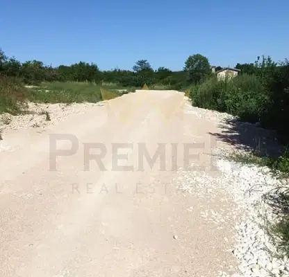 Photo 4 — Plot in Zvezdica