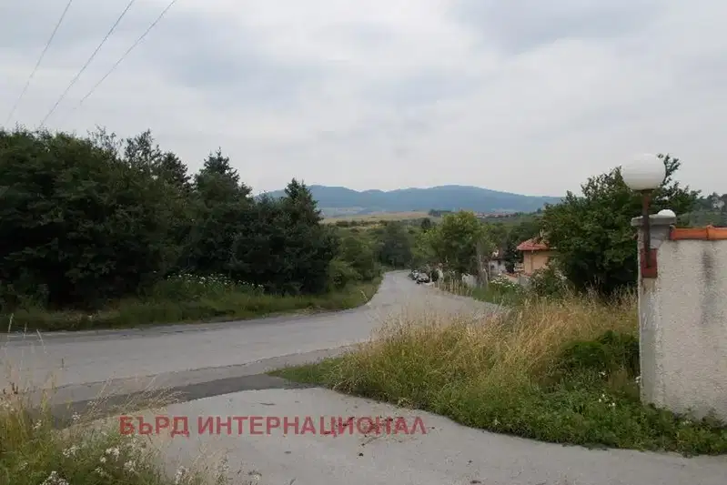 Парцел в Банкя
