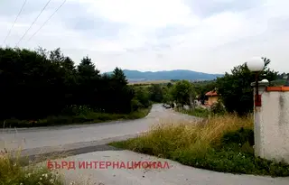 Парцел в Банкя