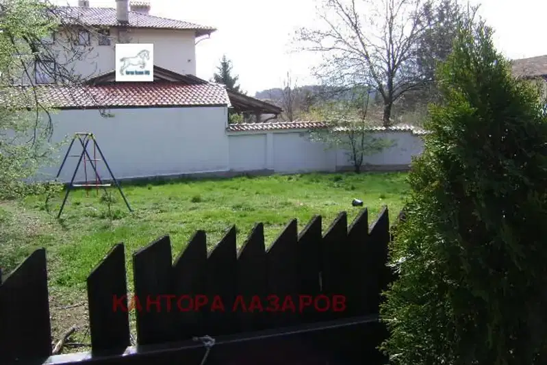 Парцел в Банкя