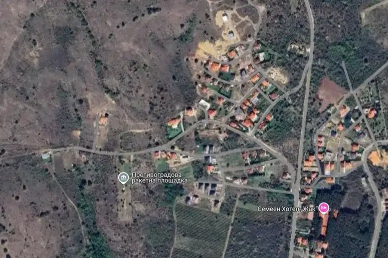 Plot in Студентско че