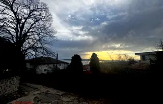Парцел във Варна, Бриз