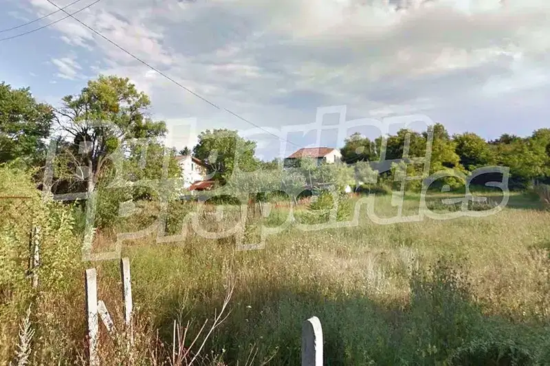 Парцел във Варна, Бриз